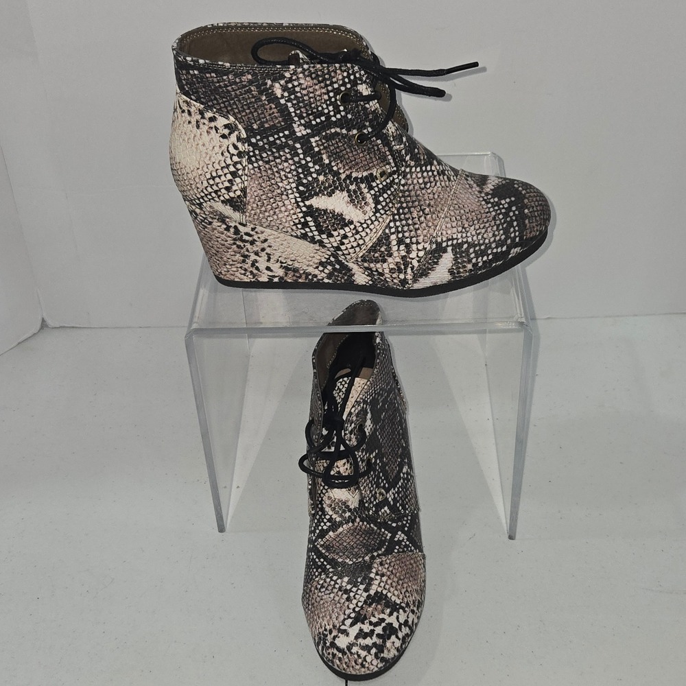 Pierre Dumas Sabrine-9 Snakeskin Print Wedge Booties Grey Tan Lace Up Size 6.5M